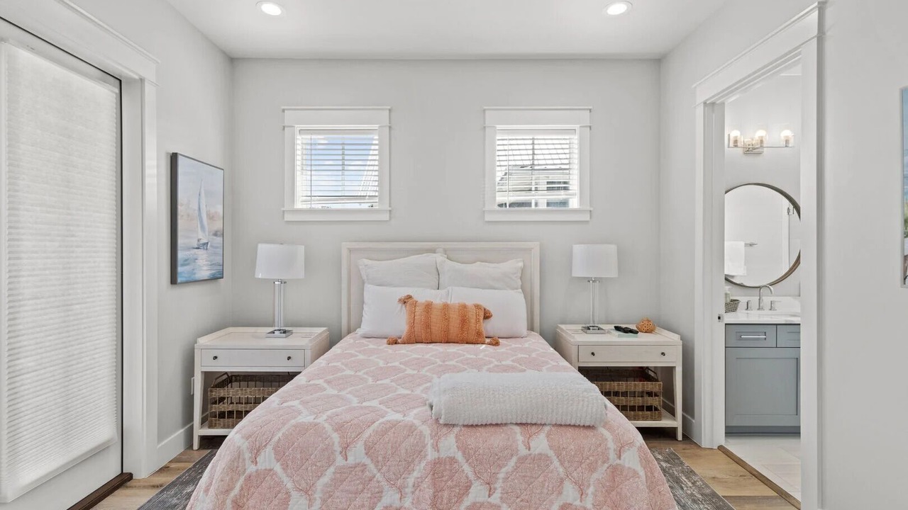 Photo of Bedroom in Lakeside at Blue Mountain Beach