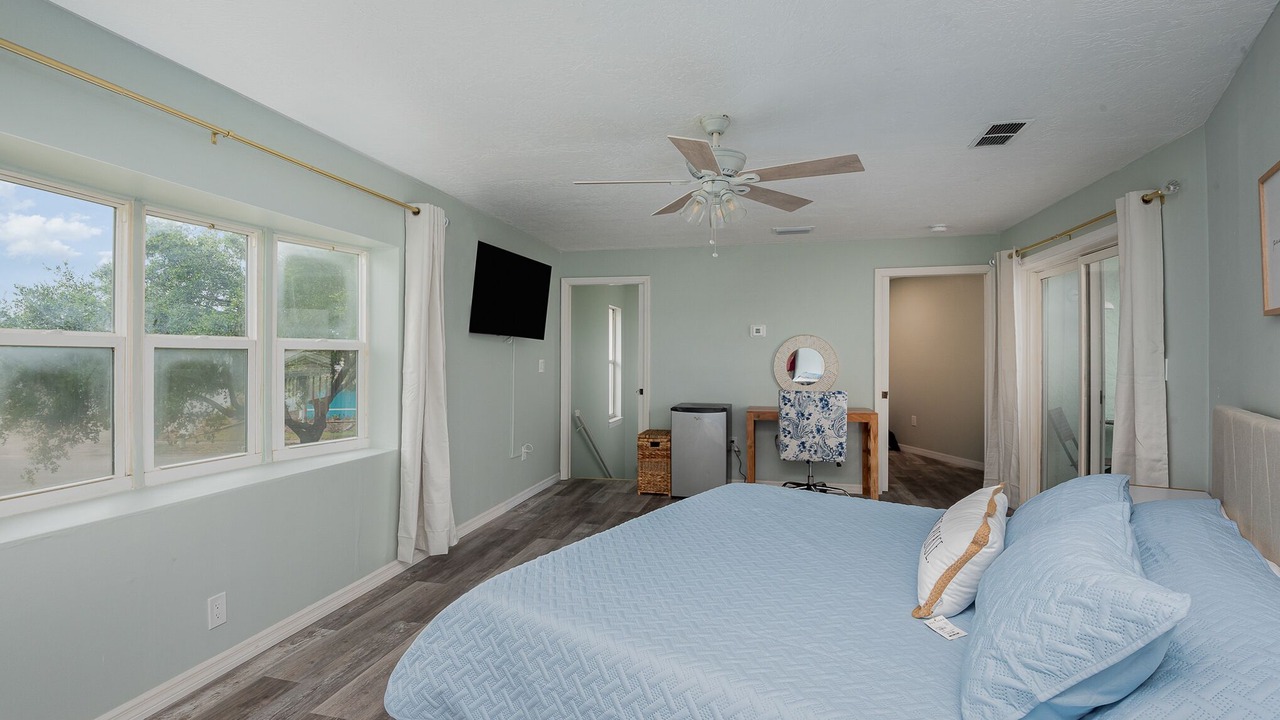Photo of Bedroom in Cape Caneveral Beach Gardens
