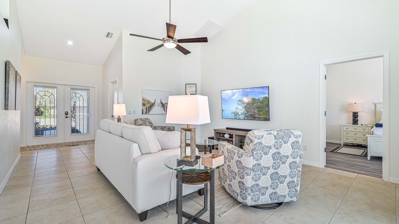 Photo of Livingroom in Falcons Glen