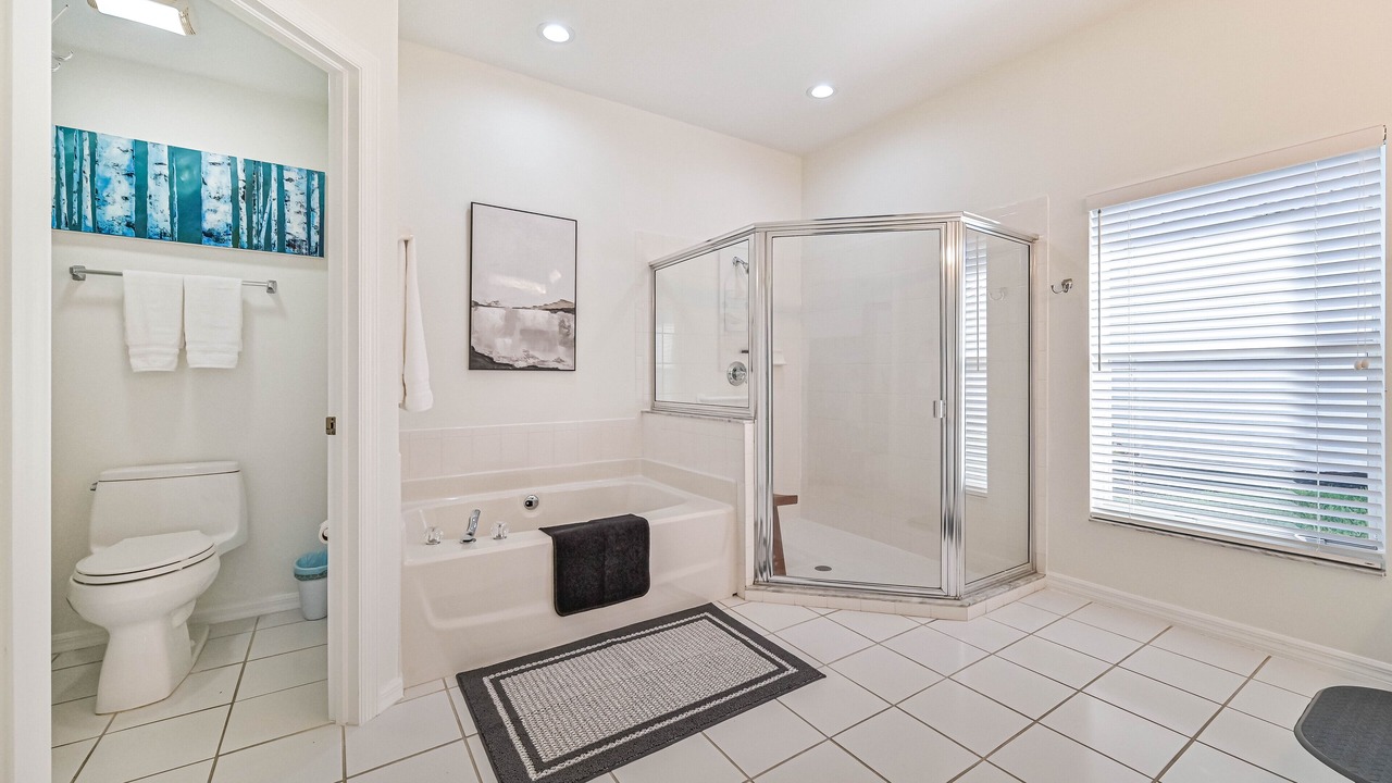 Photo of Bathroom in Falcons Glen