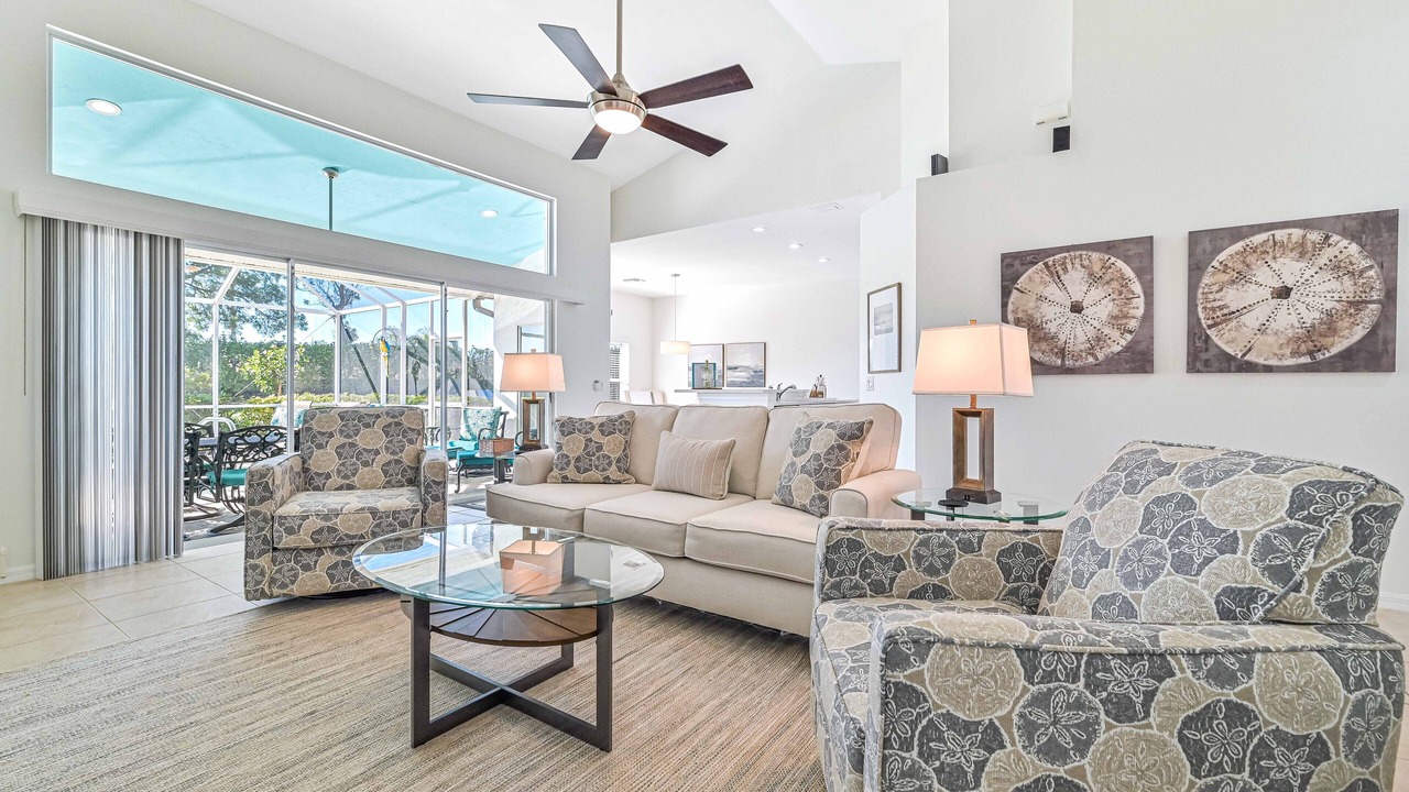 Photo of Livingroom in Falcons Glen