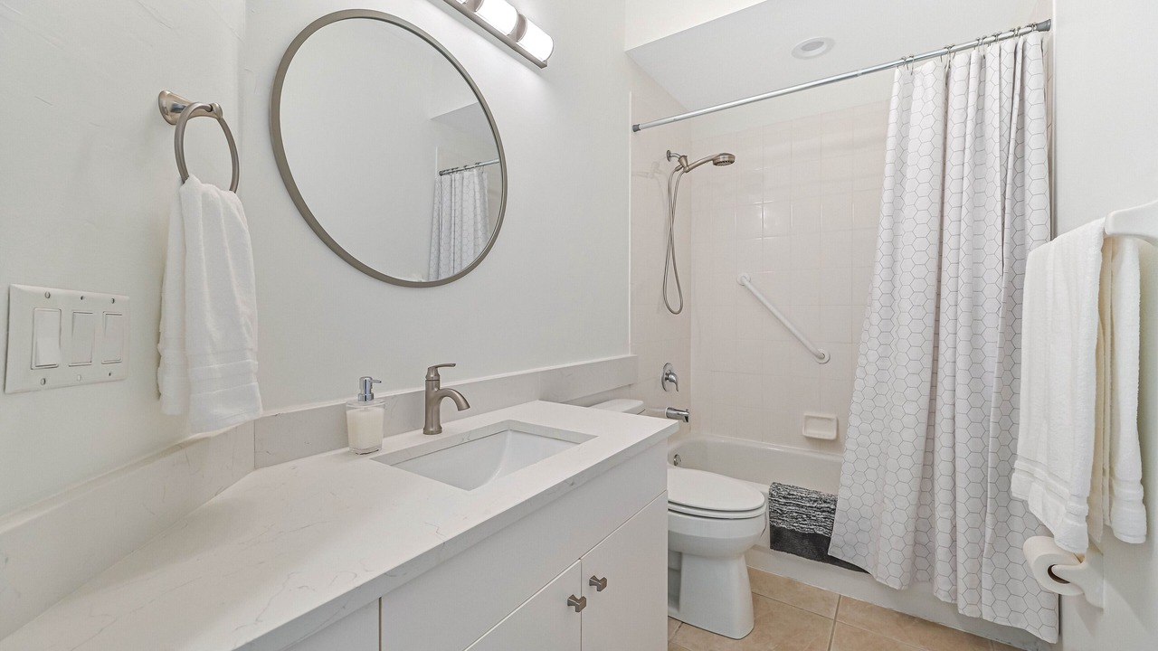 Photo of Bathroom in Falcons Glen