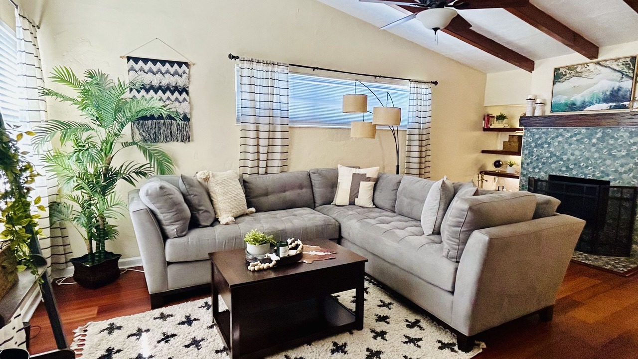 Photo of Livingroom in United Central