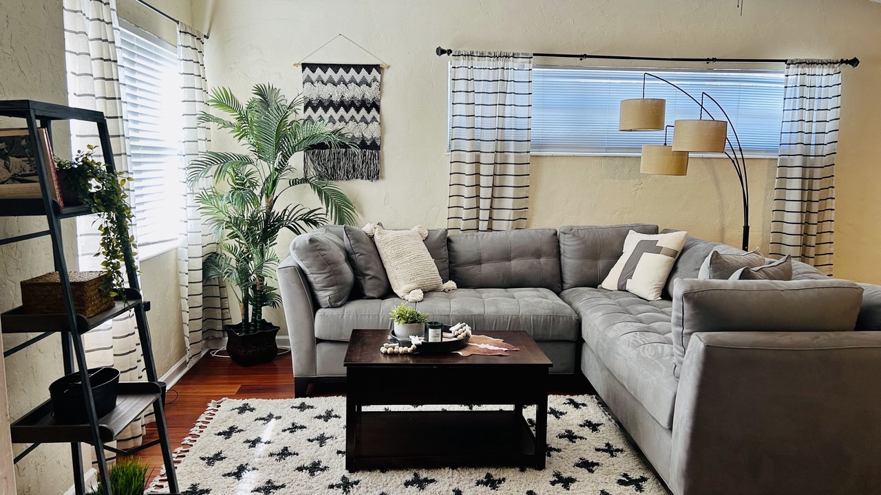 Photo of Livingroom in United Central