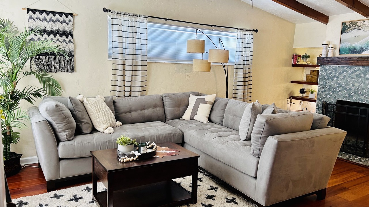Photo of Livingroom in United Central