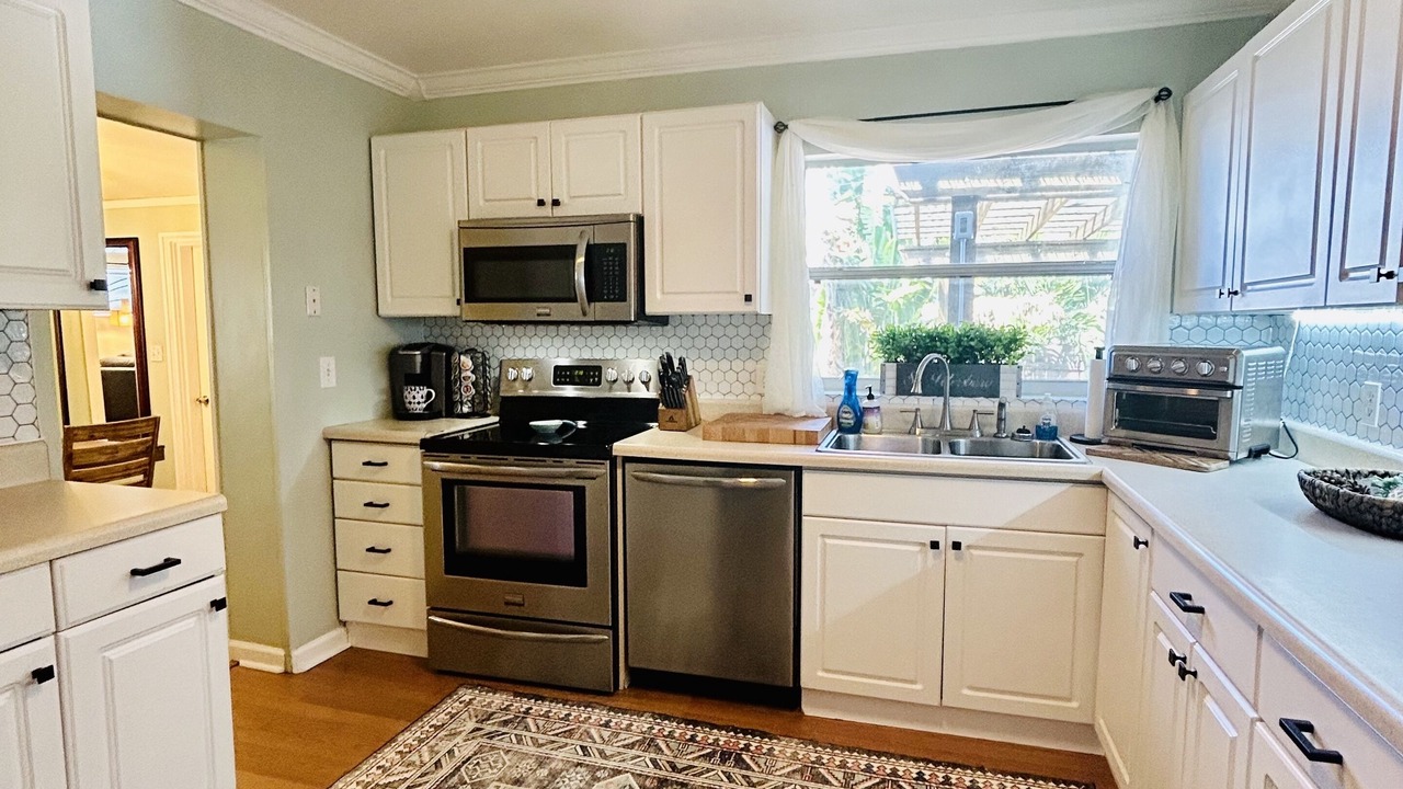 Photo of Kitchen in United Central