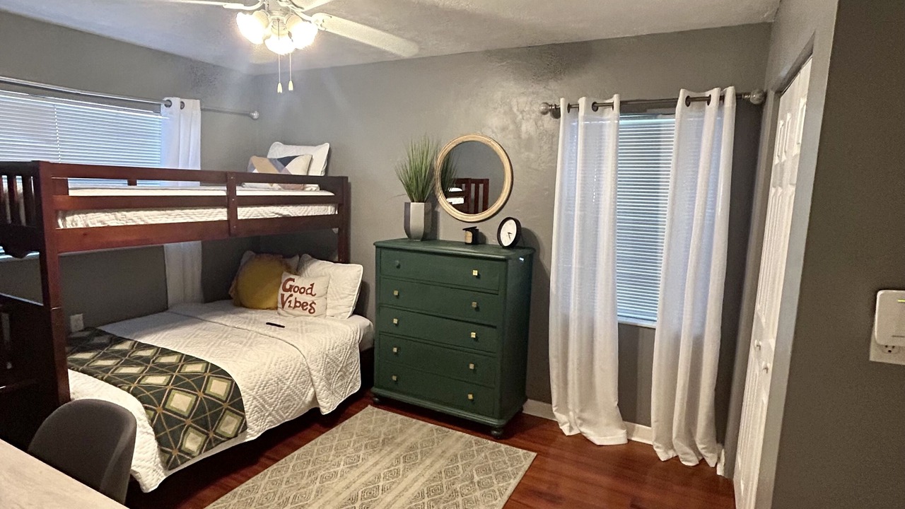 Photo of Bedroom in United Central