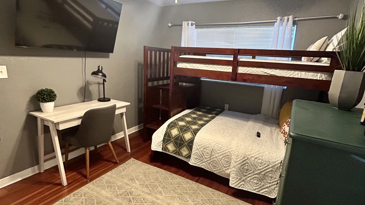Photo of Bedroom in United Central