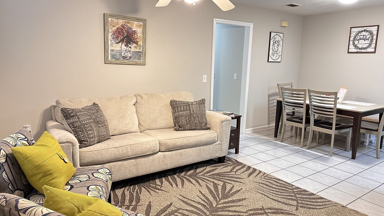 Photo of Livingroom in Griffin Heights