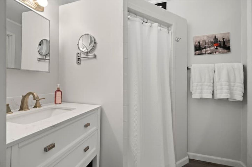 Photo of Bathroom in Pinellas Park