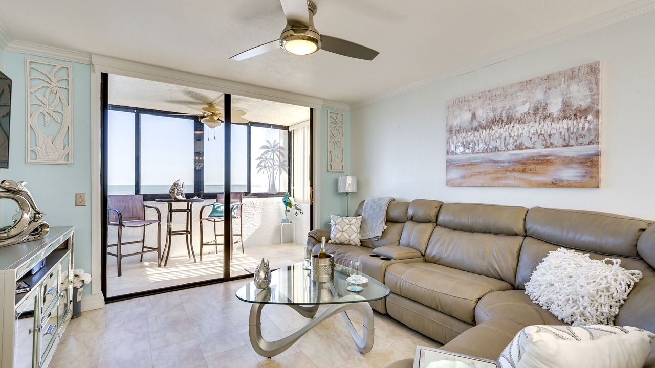 Photo of Livingroom in Hudson