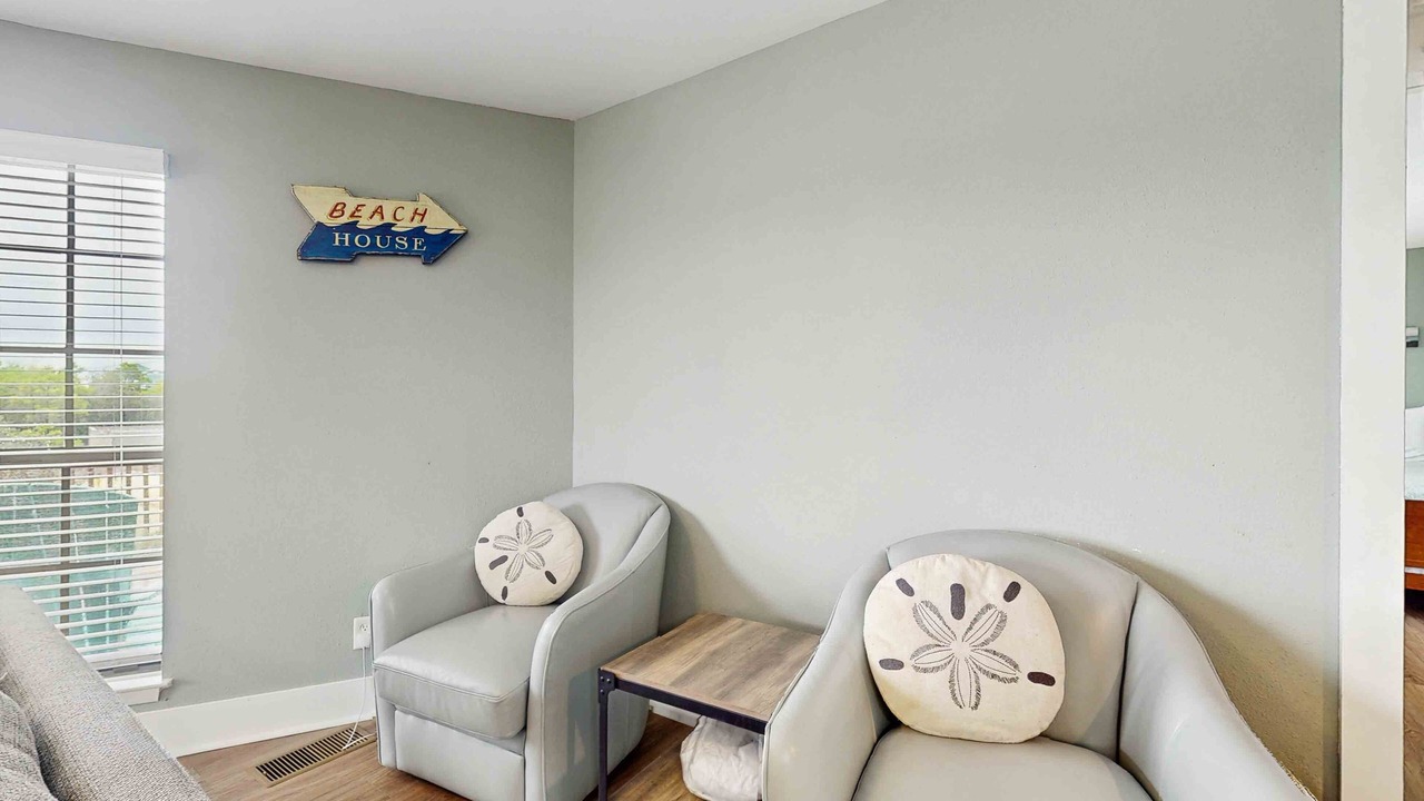 Photo of Livingroom in Surf Side Shores