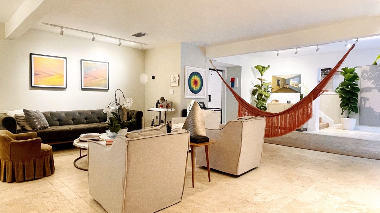 Photo of Livingroom in Key Biscayne