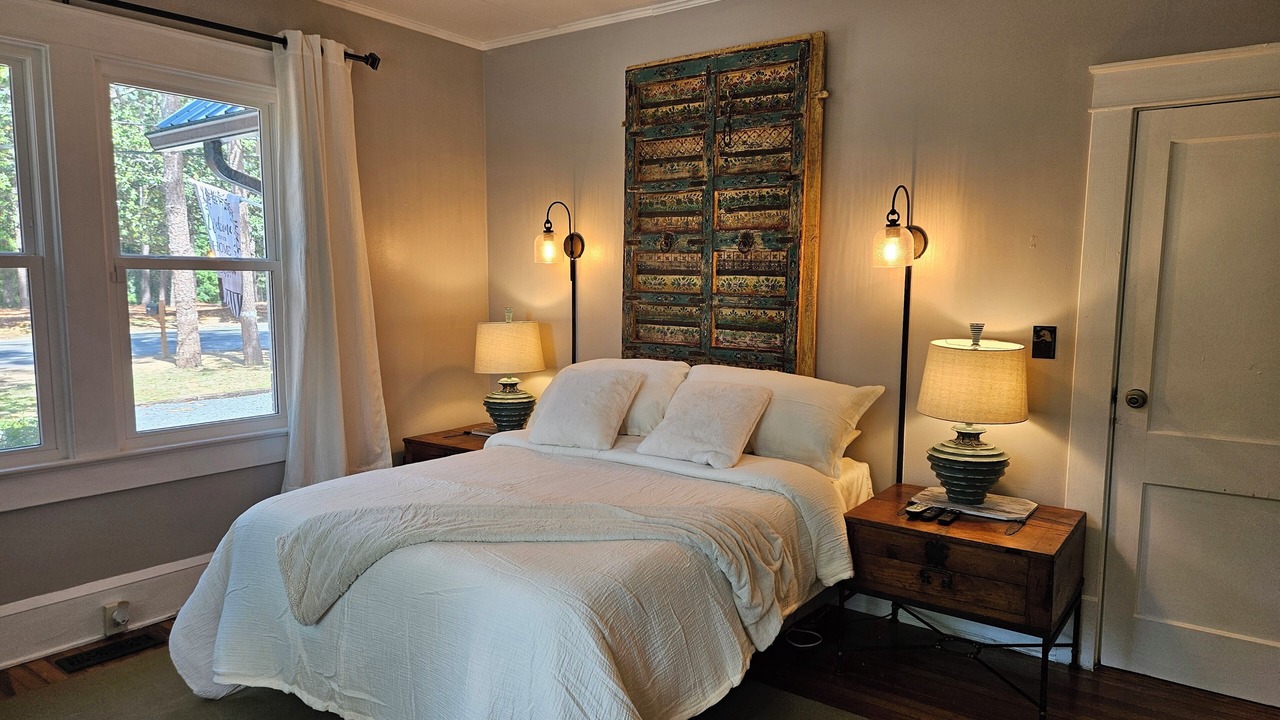 Photo of Bedroom in Hamlet
