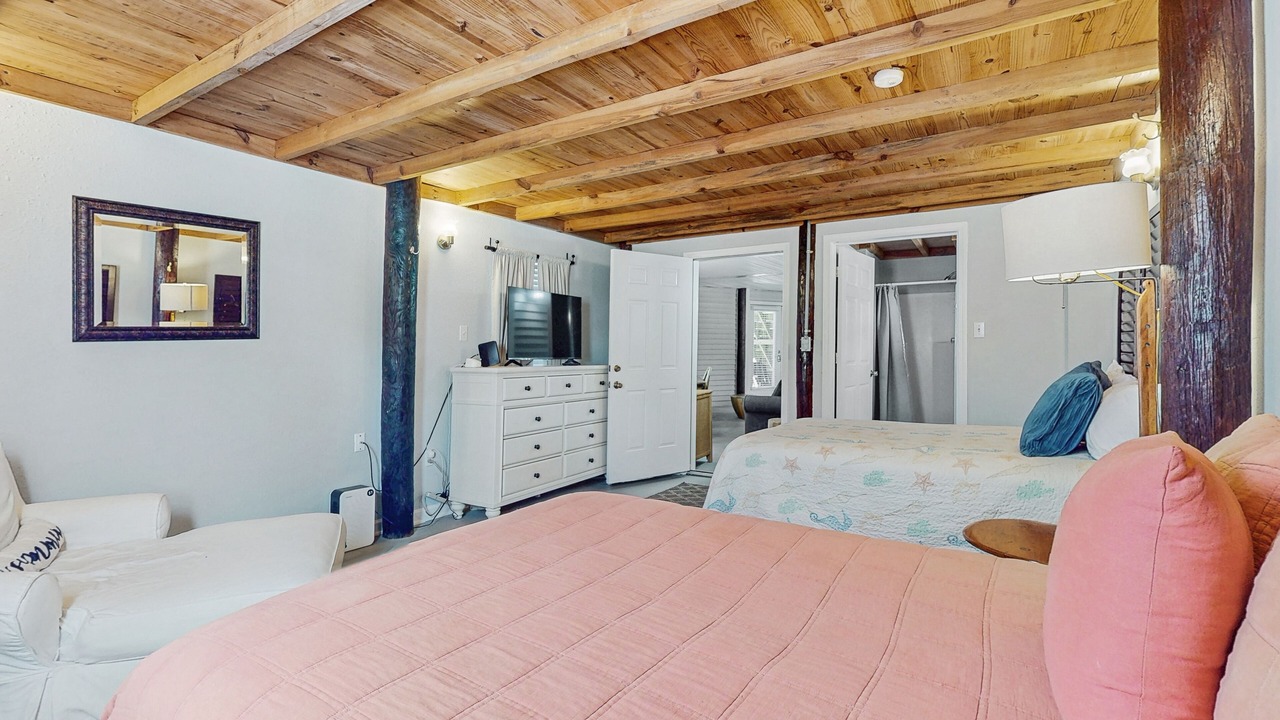 Photo of Bedroom in Surf Side Shores