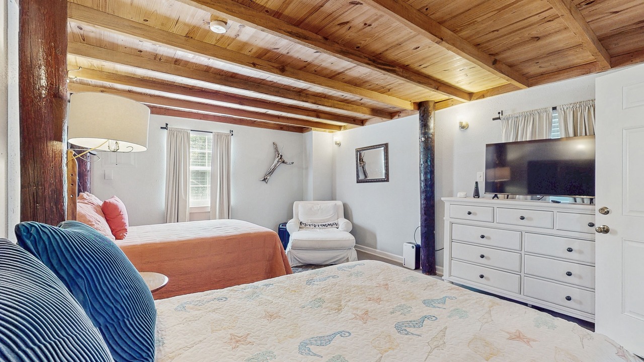 Photo of Bedroom in Surf Side Shores