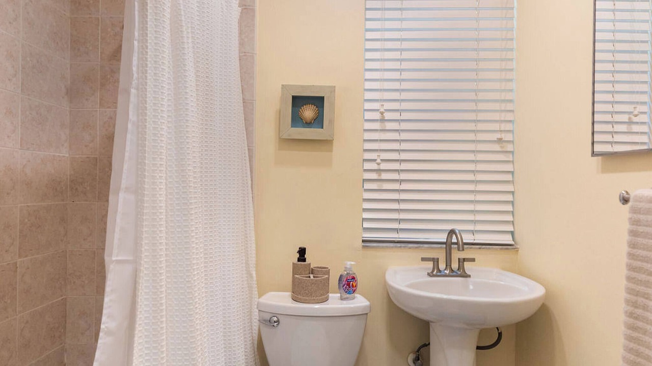 Photo of Bathroom in Jog Road