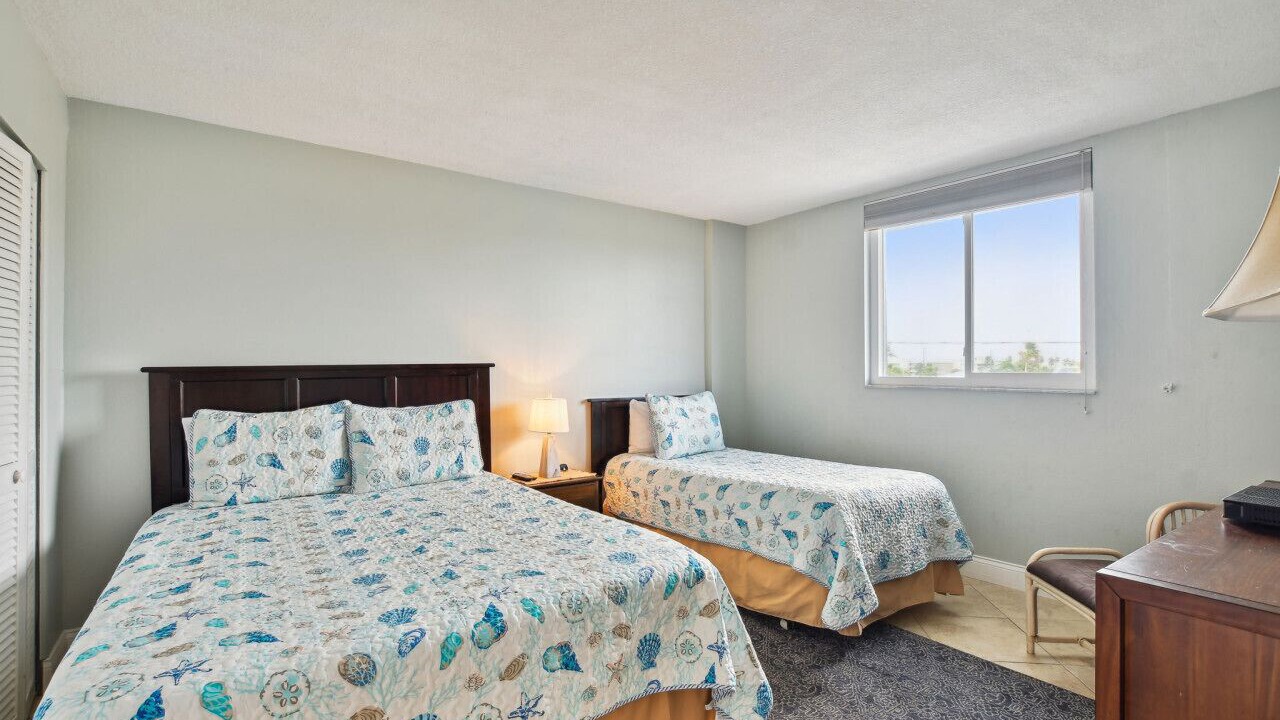 Photo of Bedroom in Redington Beach