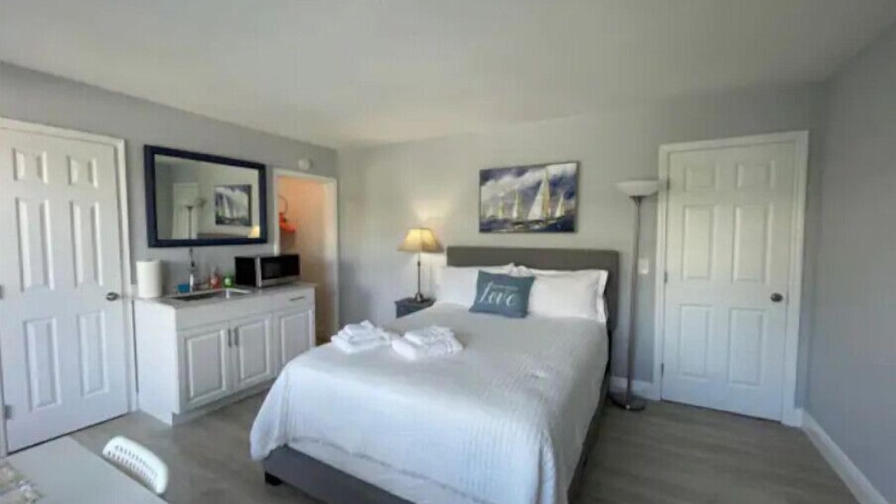 Photo of Bedroom in Palm Beach Shores