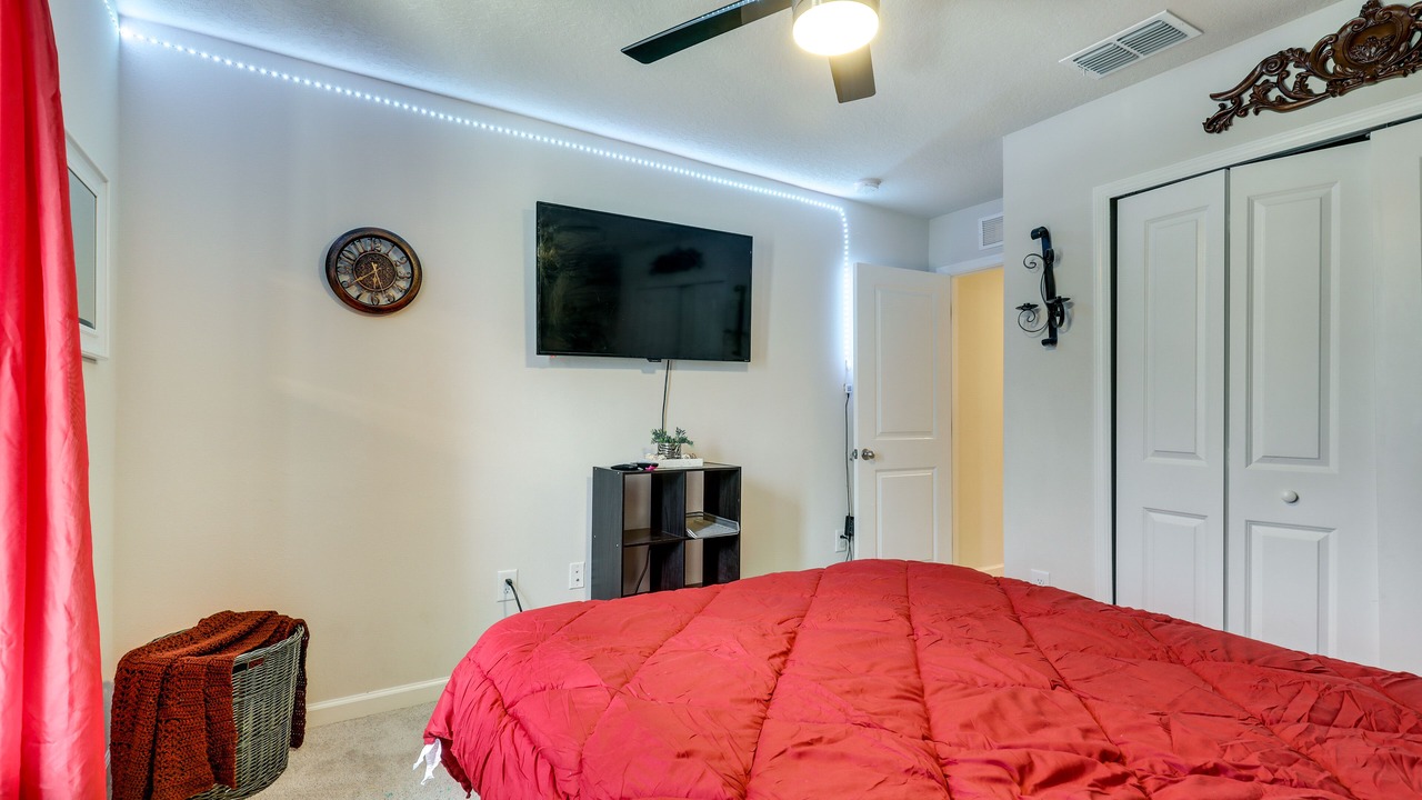 Photo of Bedroom in Seffner Community Alliance