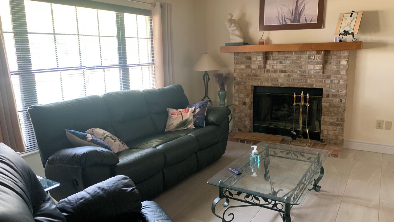 Photo of Livingroom in Three Meadows