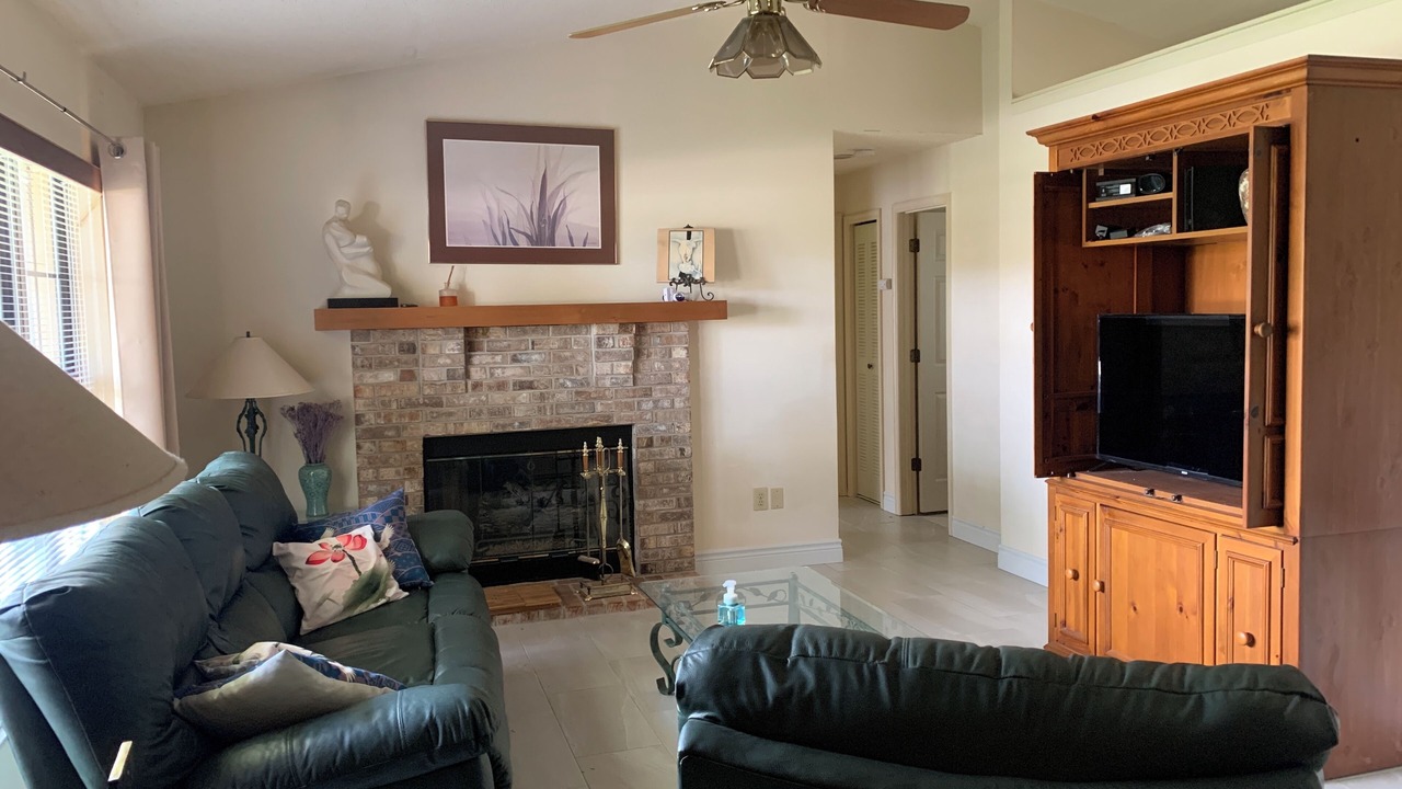 Photo of Livingroom in Three Meadows