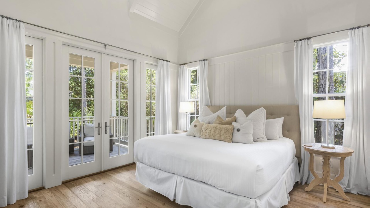 Photo of Bedroom in Forest District