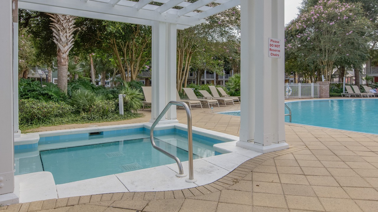 Photo of Outdoor in Baytowne Wharf