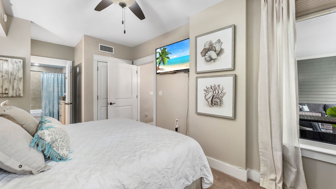 Photo of Bedroom in Baytowne Wharf