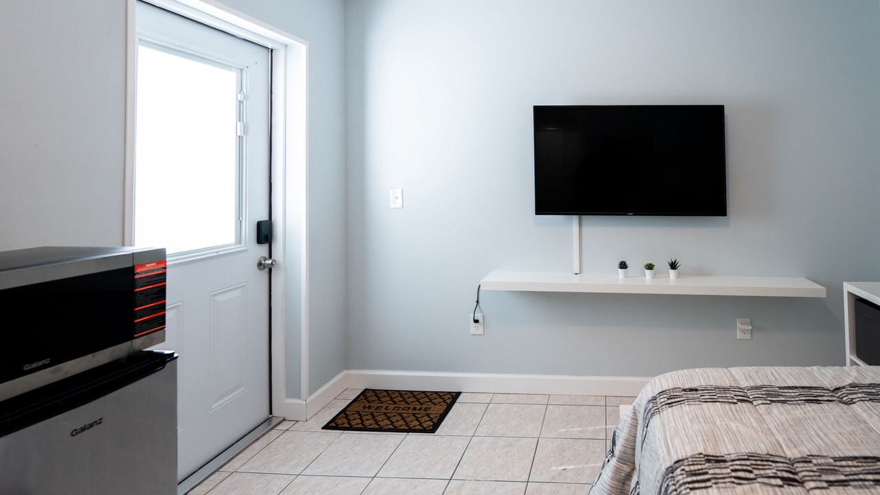 Photo of Bedroom in Boggy Creek
