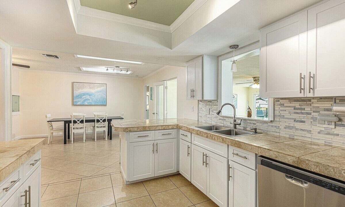 Photo of Kitchen in Bay Crest Park