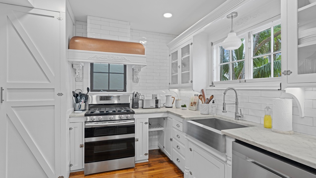 Photo of Kitchen in Flamingo Parks