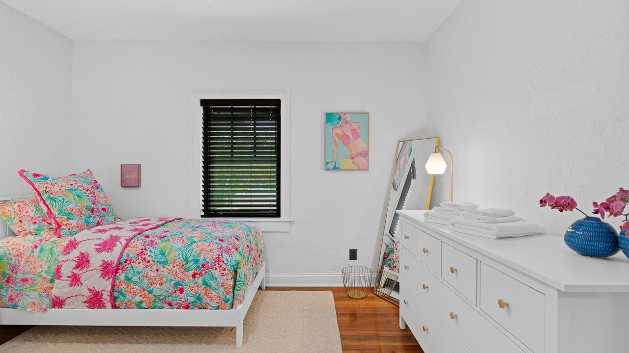 Photo of Bedroom in Flamingo Parks