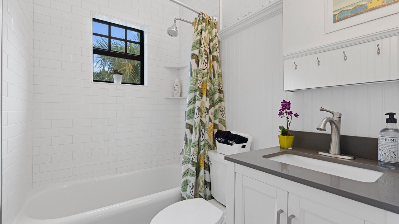 Photo of Bathroom in Flamingo Parks