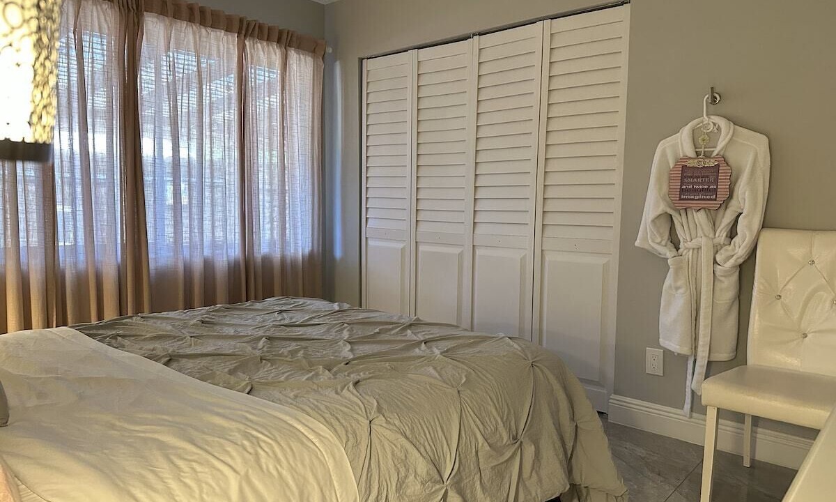 Photo of Bedroom in Survey Creek