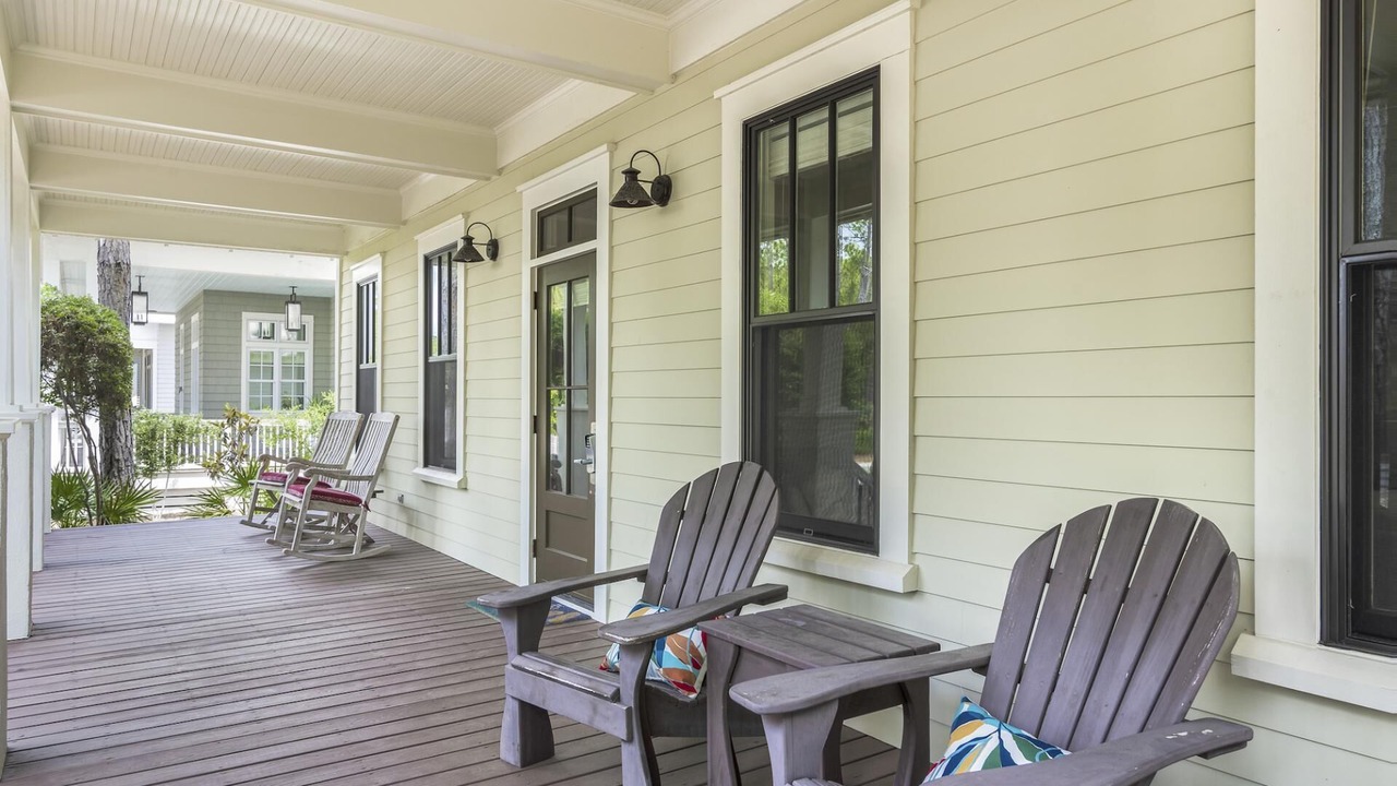 Photo of Patio Balcony in Forest District