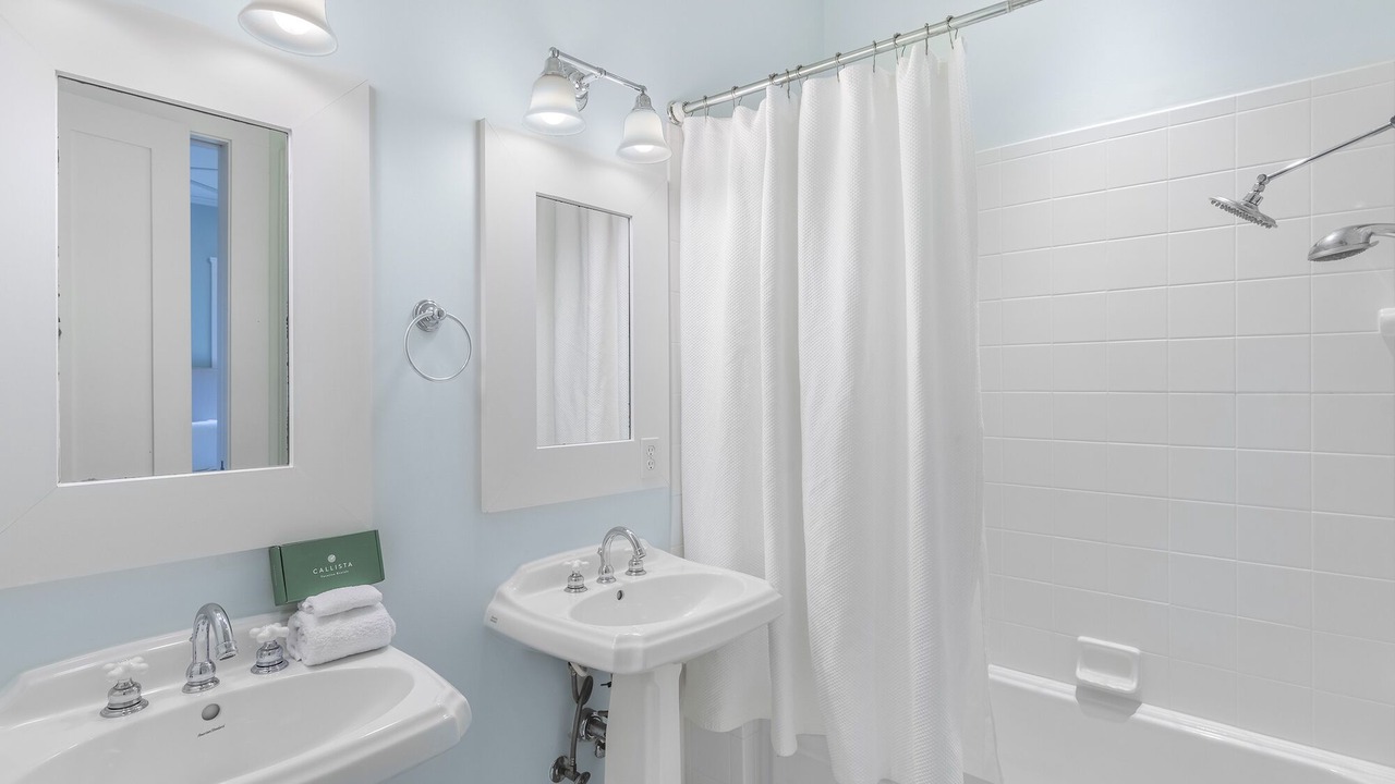 Photo of Bathroom in Forest District
