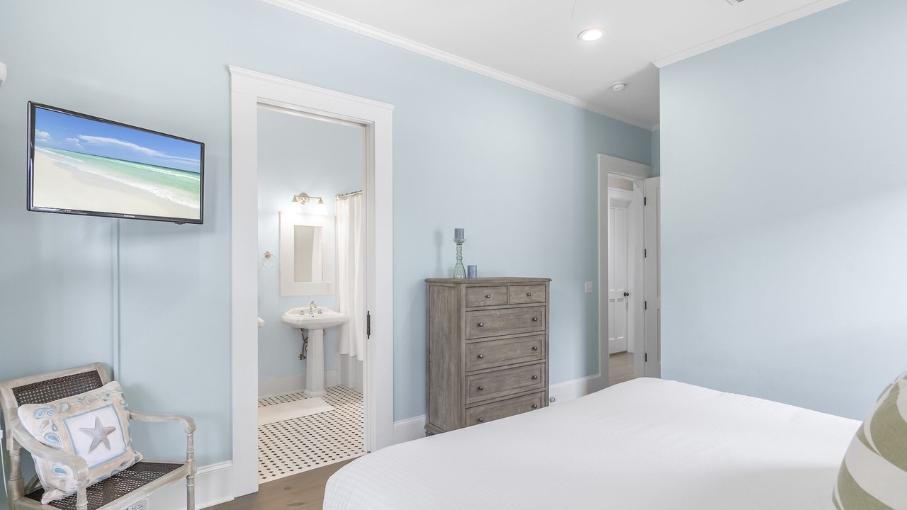 Photo of Bedroom in Forest District