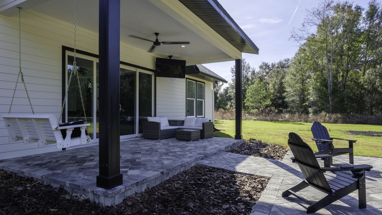 Photo of Patio Balcony in High Springs