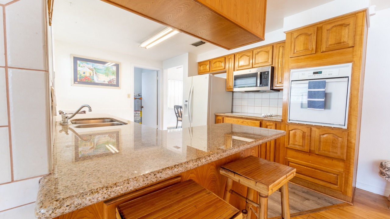 Photo of Kitchen in Carver City - Lincoln Gardens
