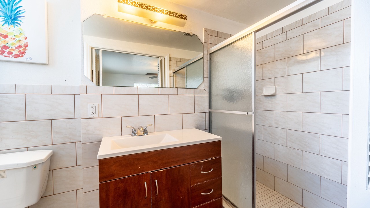 Photo of Bathroom in Carver City - Lincoln Gardens