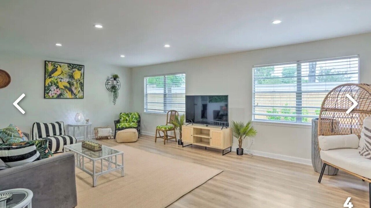Photo of Livingroom in Hunt Club