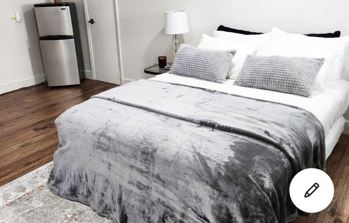 Photo of Bedroom in South Lake