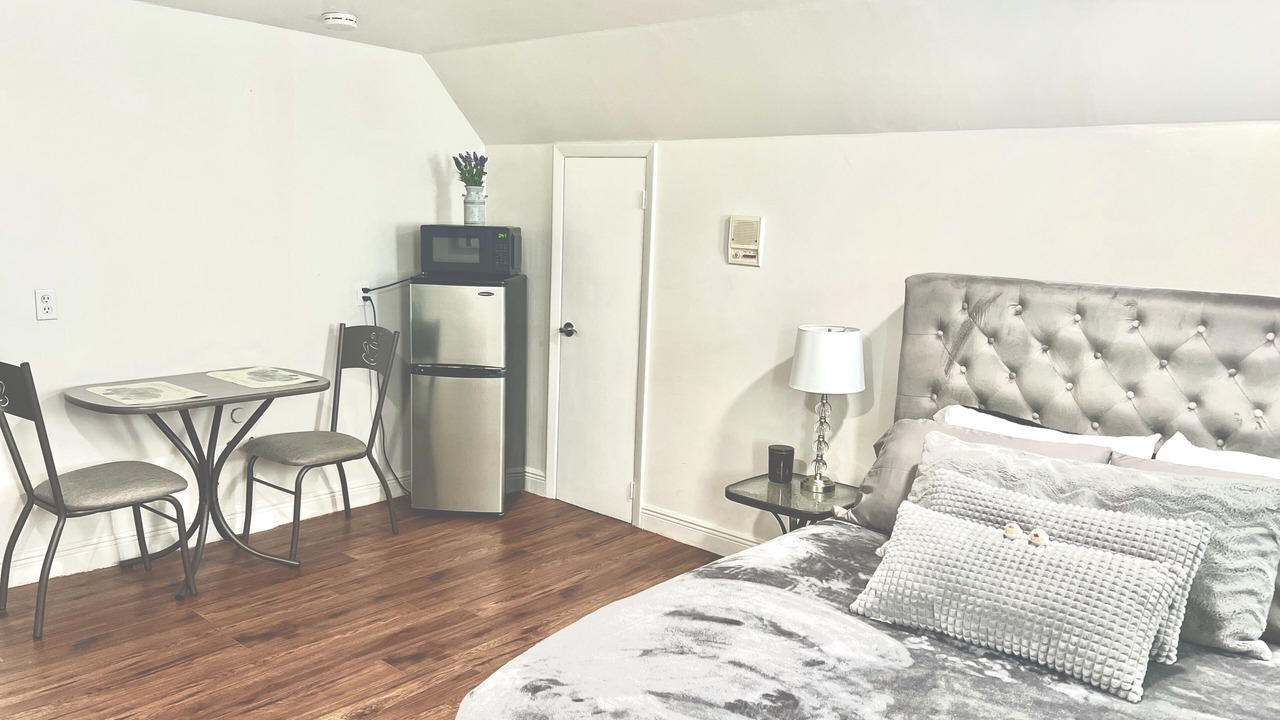Photo of Bedroom in South Lake