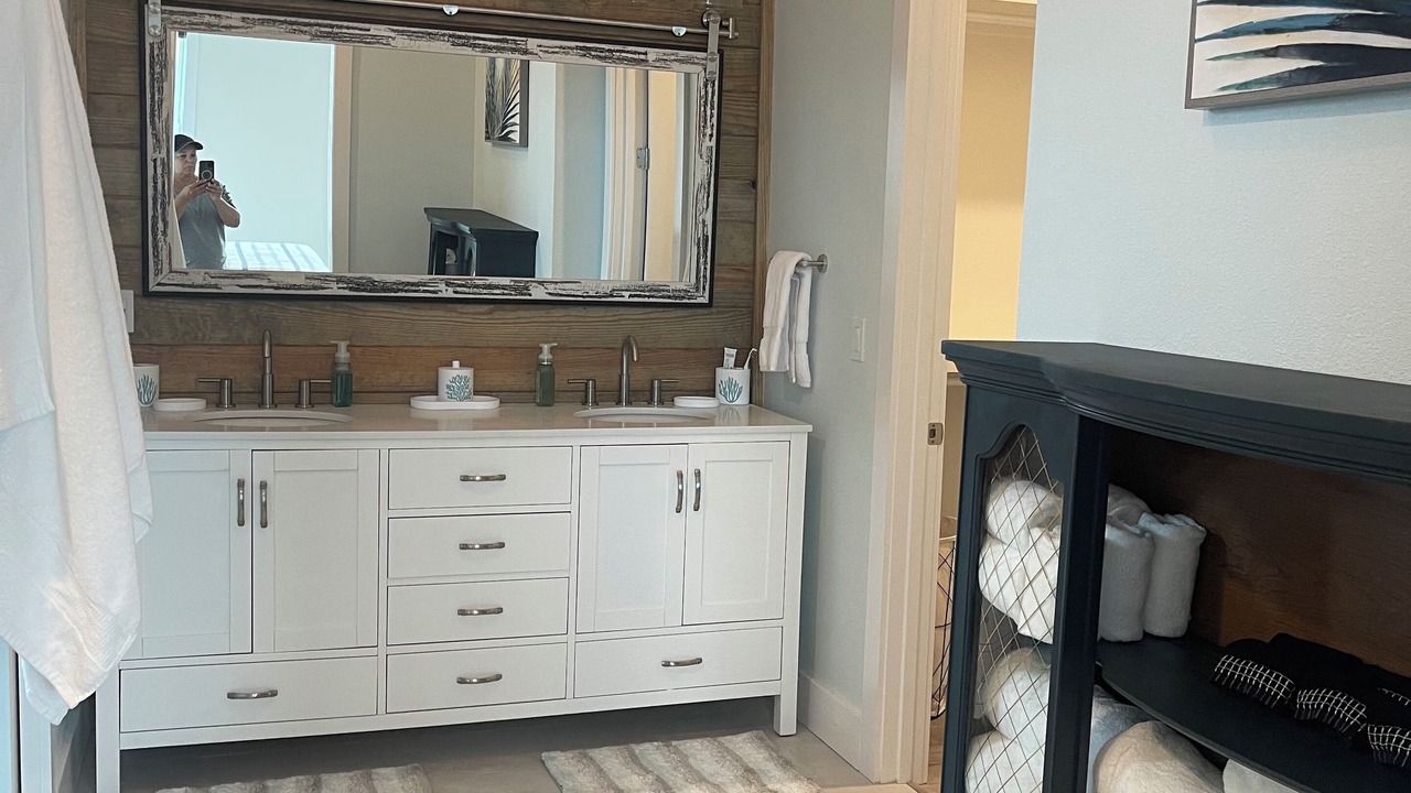Photo of Bathroom in Crawfordville