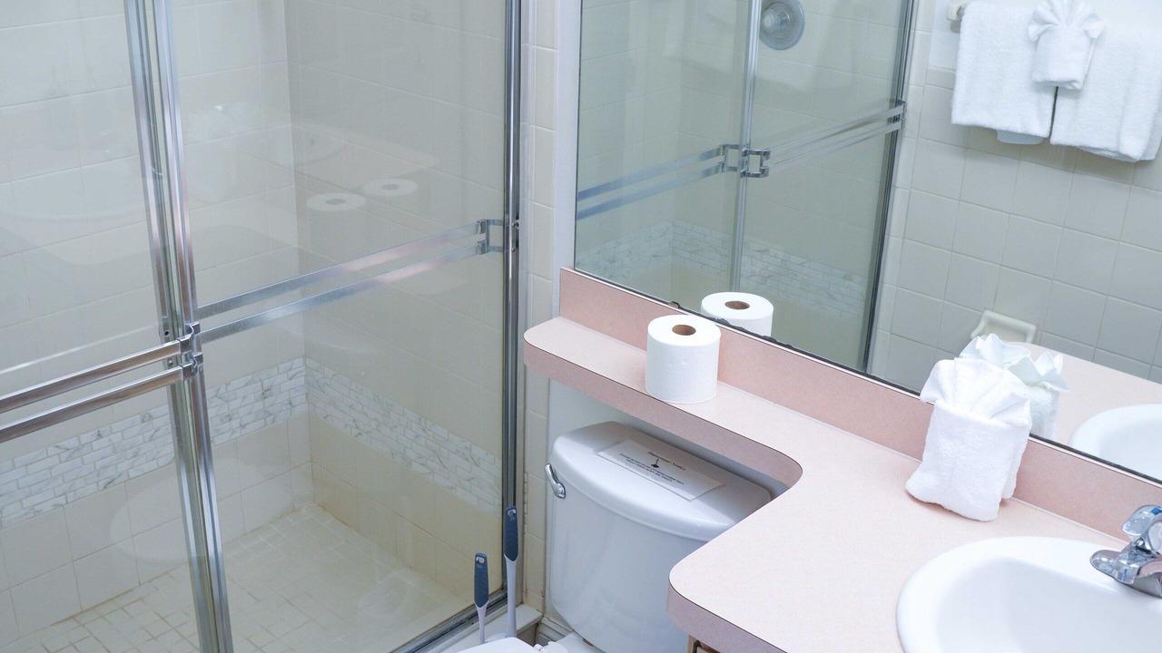 Photo of Bathroom in Sunridge Woods