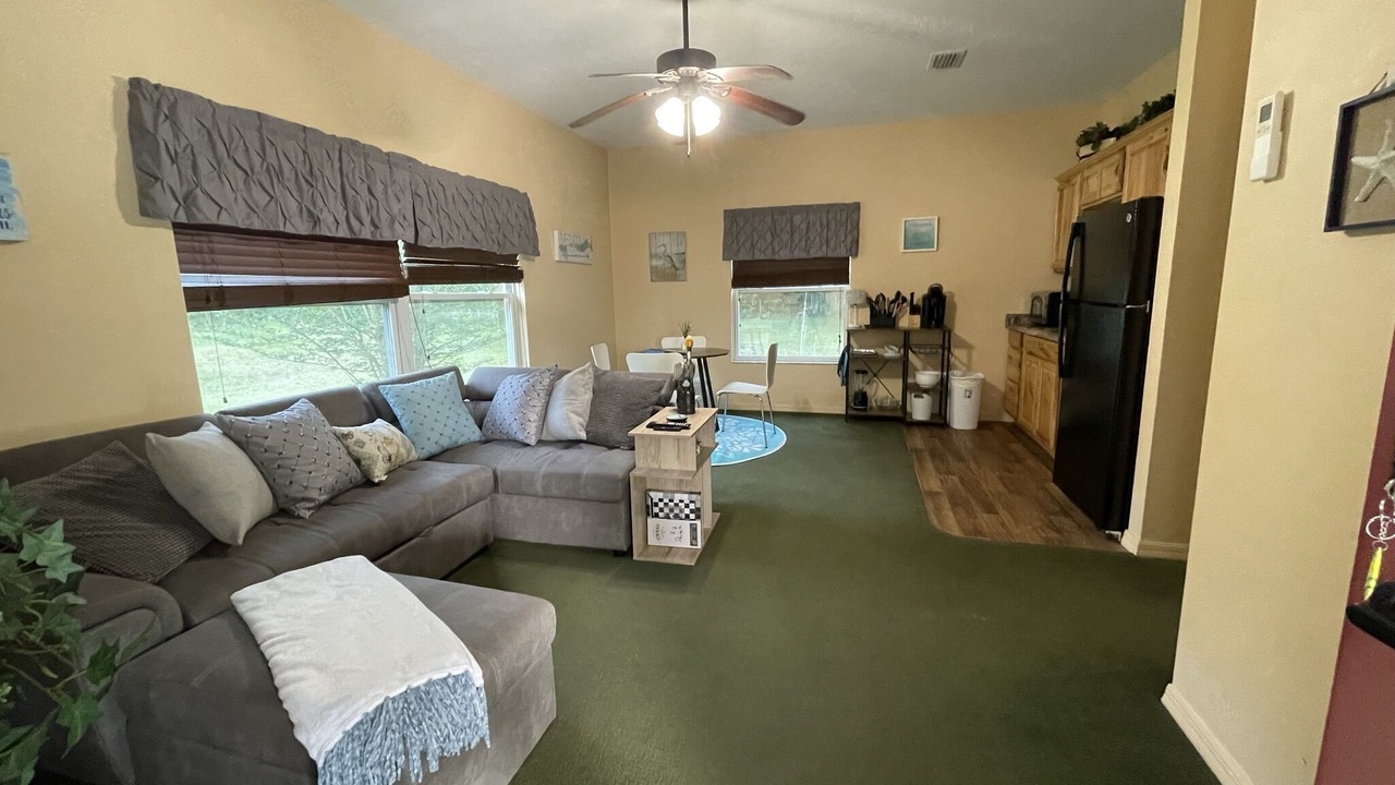Photo of Livingroom in Alachua