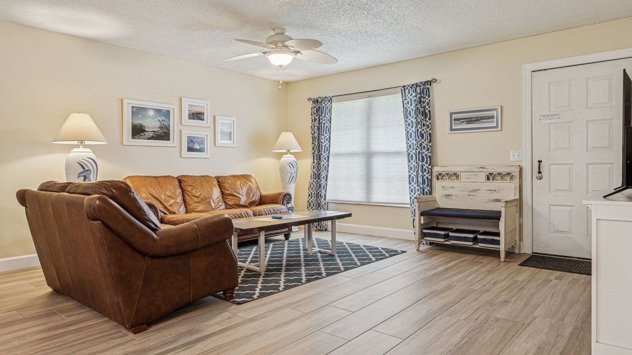 Photo of Livingroom in Lutz