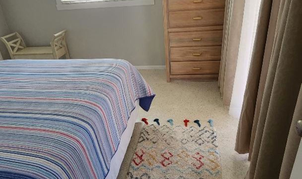Photo of Bedroom in Golden Beach