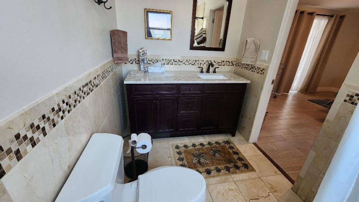 Photo of Bathroom in Golden Beach